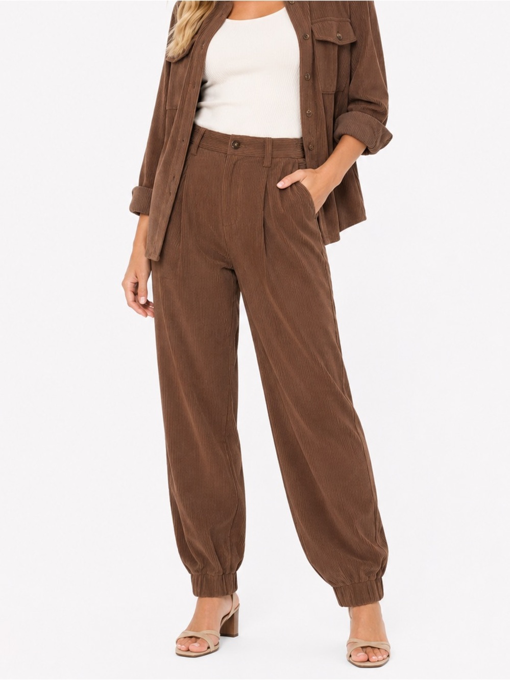 Halara Size Medium Pleated Corduroy High-Waist Jogger Pants - Brown